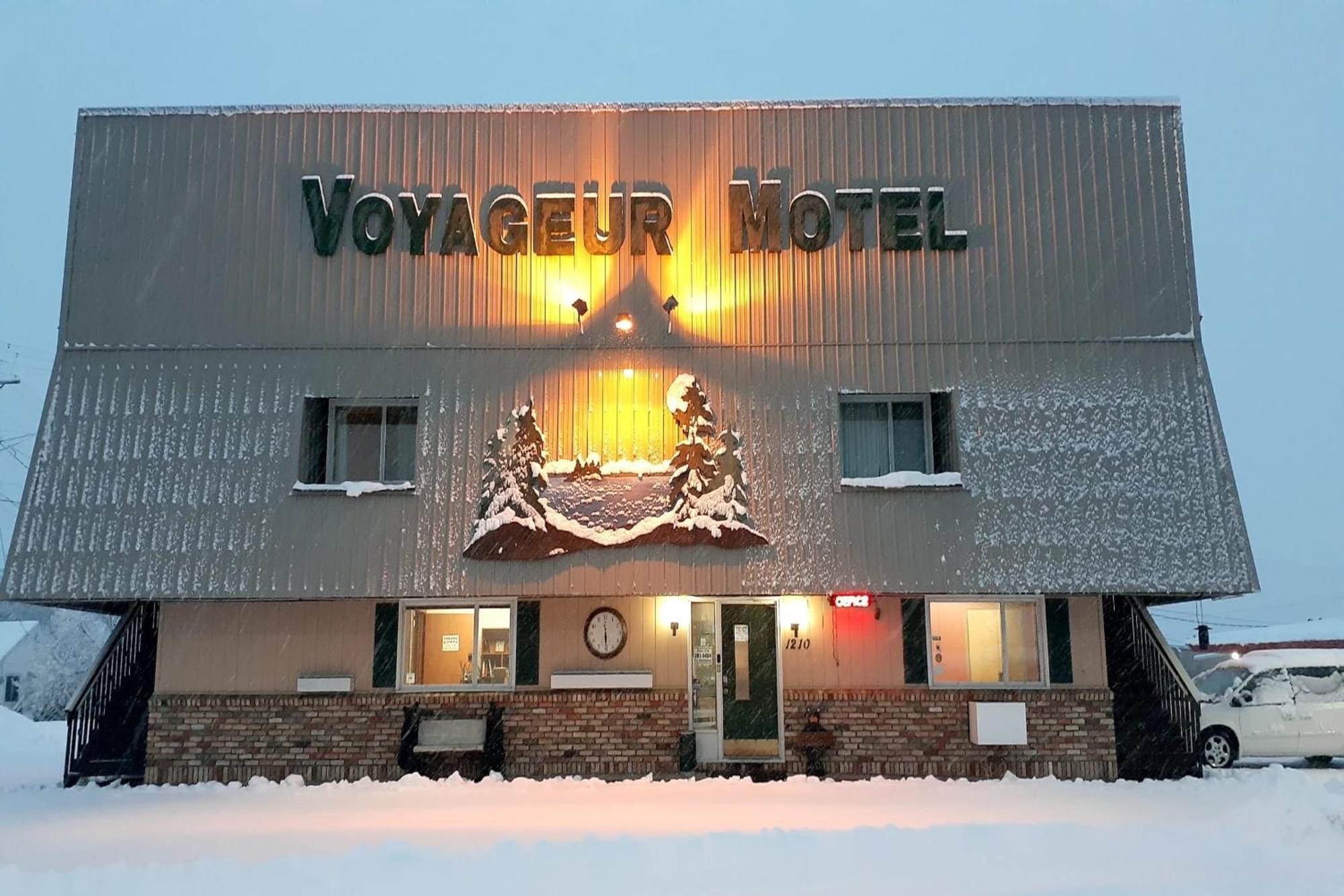 Love Hotels Voyageur By Oyo At International Falls Mn Exterior photo