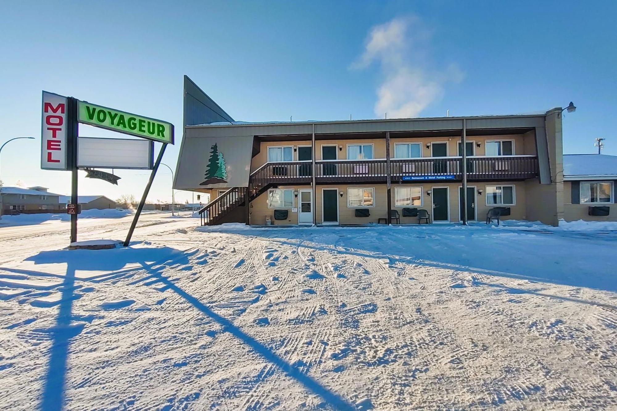 Love Hotels Voyageur By Oyo At International Falls Mn Exterior photo